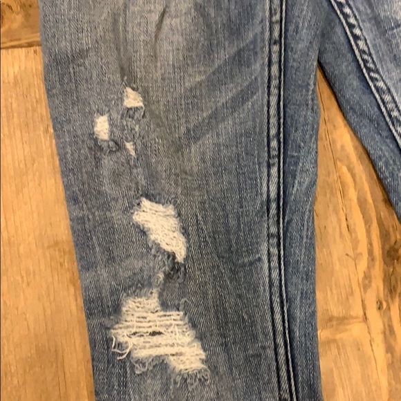 Abercrombie & Fitch Ankle High Rise Jeans - Picture 3 of 4